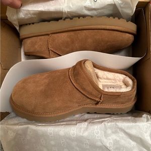 UGG classic slipper